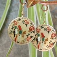 Earrings gold coloured with parrots