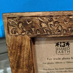 Mango wood elephant frame 4x6"