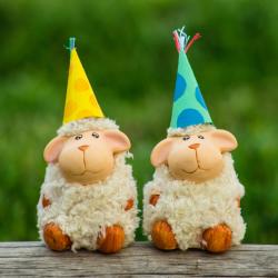 Greetings card, 2 sheep wearing hats