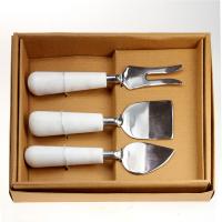 3 cheese cutters/knives in presentation box