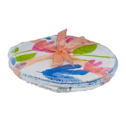 Set of 4 reusable makeup removers, floral designs