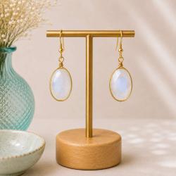 Earrings single drop moonstone