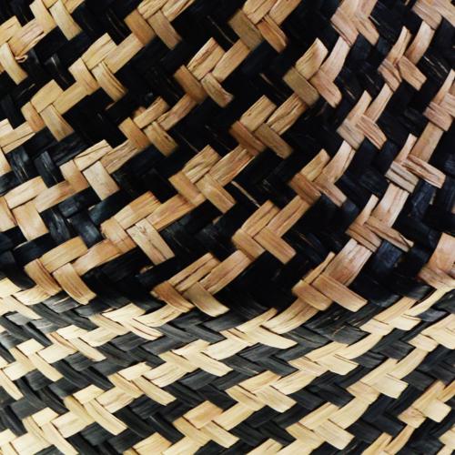 Woven seagrass basket, natural & black 25cm