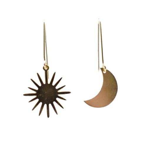 Earrings Sun Moon (1 of each) gold colour