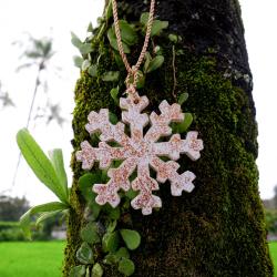 Hanging Snowflake Decoration Albesia Wood 8.5 x 8.5cm
