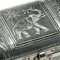 Aluminium jewellery/trinket box trunk, elephant, 9x6x6cm
