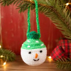 Hanging Hand Knitted Snowman Christmas Decoration Green Hat