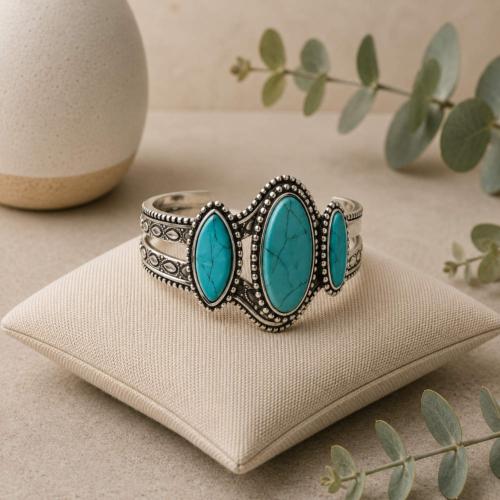 Bracelet with 3 Turquoise Stones