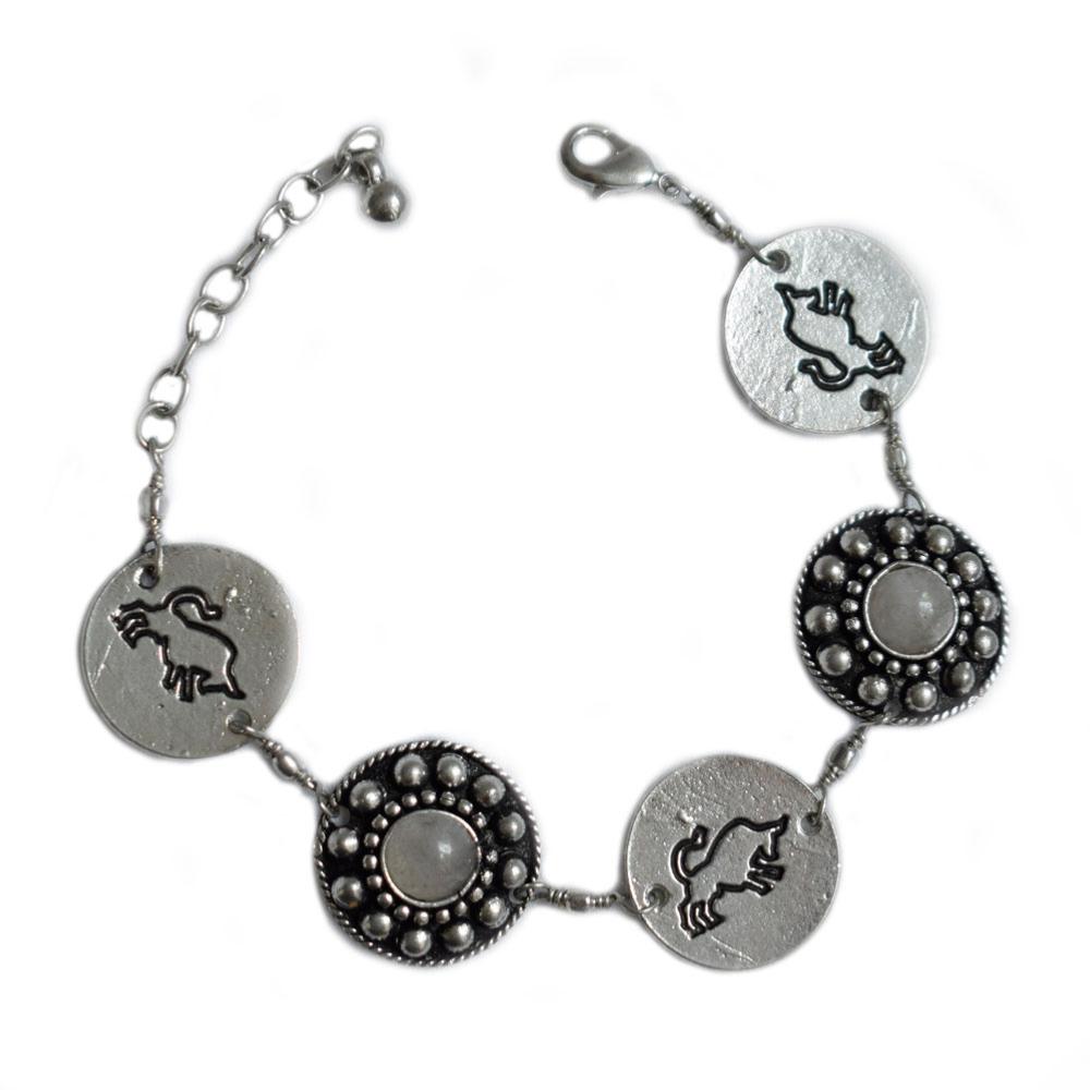 Bracelet pink moonstone, Taurus
