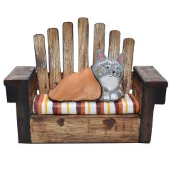 Cat on bench hand carved Albesia wood, 19 x 6 x 15cm
