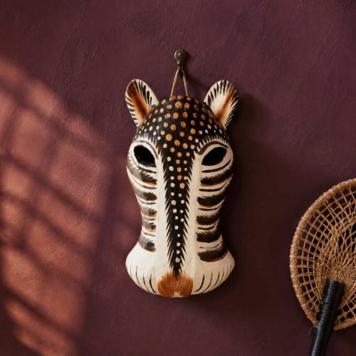 Mask Albesia Wood Big Cat Brown Spots on Black 20cm