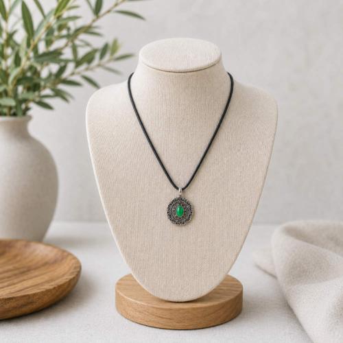 Choker aventurine pendant