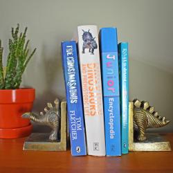 Stegosaurus Dinosaur metal bookends 10 x 7 x 10cm