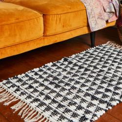 Chindi rag rug recycled cotton black cream triangles 60x90cm